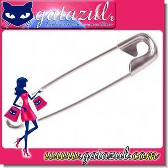 Read full article SMALL YELLOW DIAPER PINS - 144 UNITS PACK